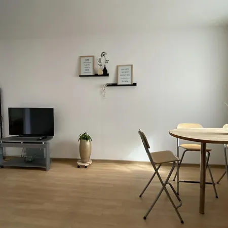 Neu In Schloss Naehe,parkplatz, Netflix Apartment Sogel