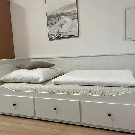 Apartamento Neu In Schloss Naehe,parkplatz, Netflix
