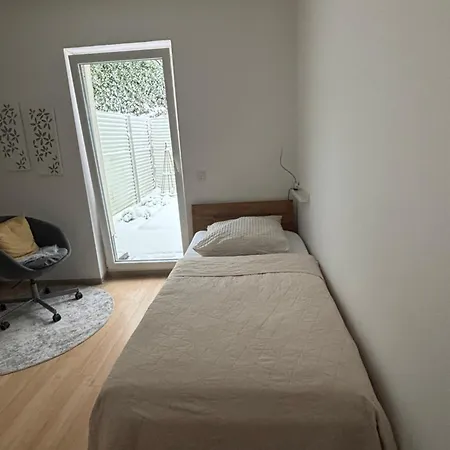 Neu In Schloss Naehe,parkplatz, Netflix * Зёгель